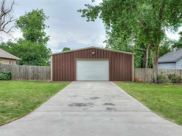 2413 E Karen Terrace, Mustang, OK 73064