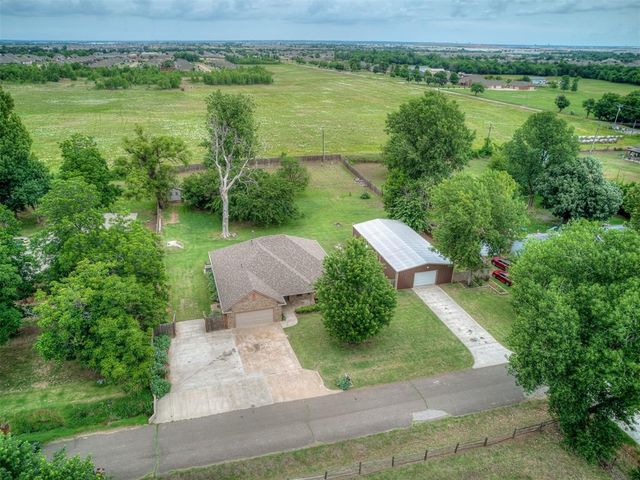2413 E Karen Terrace, Mustang, OK 73064
