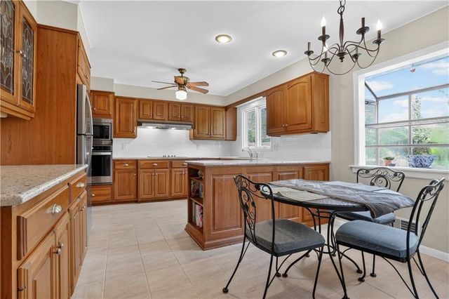 10011 Fontana Lane, Overland Park, KS 66207