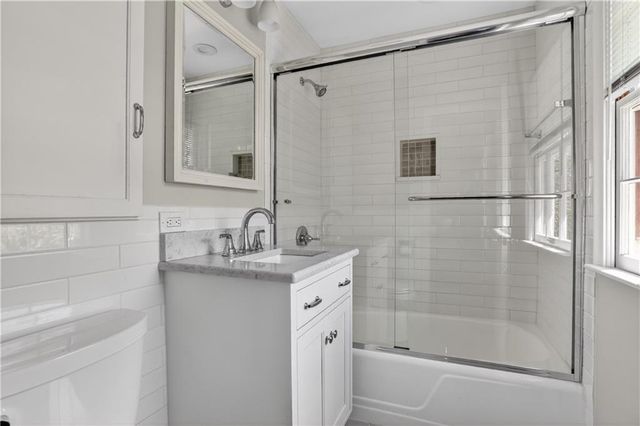 10011 Fontana Lane, Overland Park, KS 66207