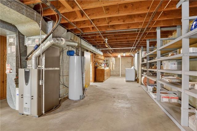 10011 Fontana Lane, Overland Park, KS 66207