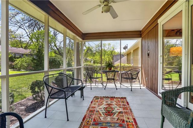 10011 Fontana Lane, Overland Park, KS 66207
