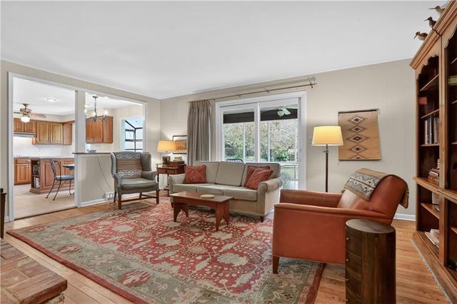 10011 Fontana Lane, Overland Park, KS 66207