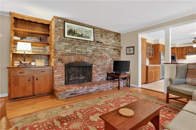 10011 Fontana Lane, Overland Park, KS 66207