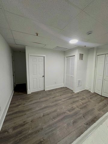 126 Lincoln St 2L, Worcester, MA 01602