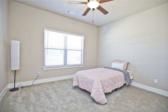2629 N Justin Drive, Fayetteville, AR 72704