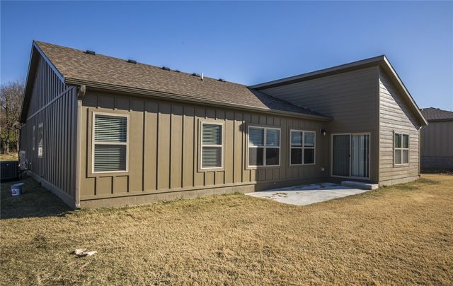 2629 N Justin Drive, Fayetteville, AR 72704