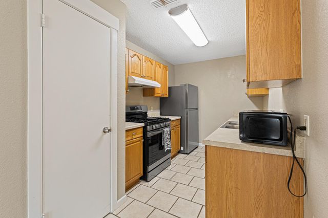 906 Oleander LN 906, Round Rock, TX 78664