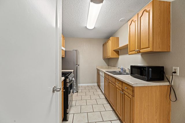 906 Oleander LN 906, Round Rock, TX 78664