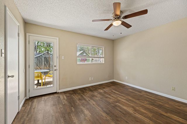 906 Oleander LN 906, Round Rock, TX 78664