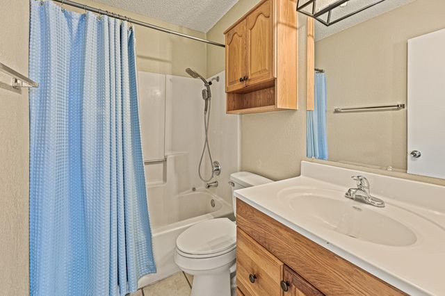906 Oleander LN 906, Round Rock, TX 78664