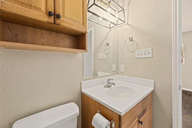 906 Oleander LN 906, Round Rock, TX 78664