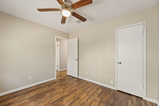 906 Oleander LN 906, Round Rock, TX 78664