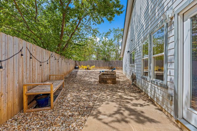 906 Oleander LN 906, Round Rock, TX 78664