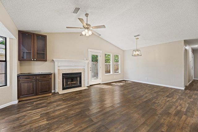 906 Oleander LN 906, Round Rock, TX 78664