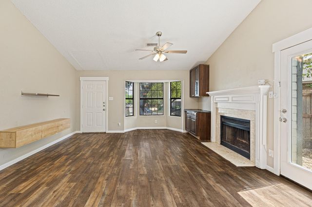906 Oleander LN 906, Round Rock, TX 78664