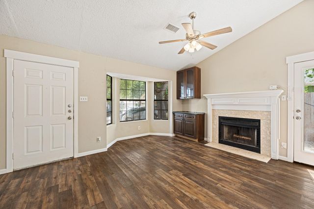 906 Oleander LN 906, Round Rock, TX 78664