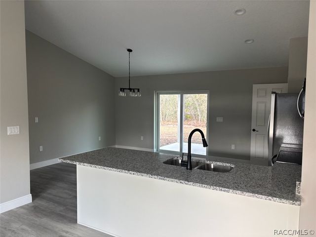 6620 N Roland Drive, Dunnellon, FL 34433