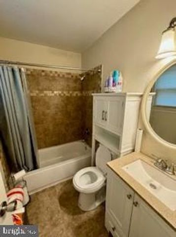 6401 SETA DR, Lanham, MD 20706