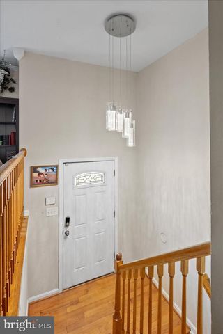 6401 SETA DR, Lanham, MD 20706