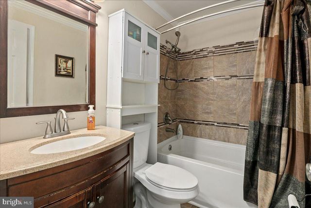 6401 SETA DR, Lanham, MD 20706