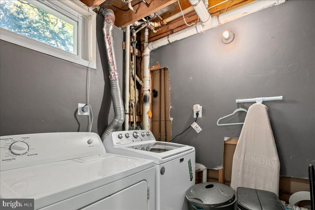 6401 SETA DR, Lanham, MD 20706