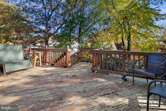 6401 SETA DR, Lanham, MD 20706