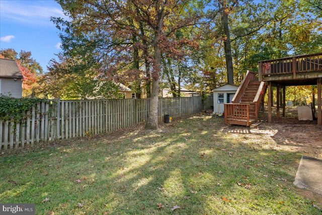 6401 SETA DR, Lanham, MD 20706