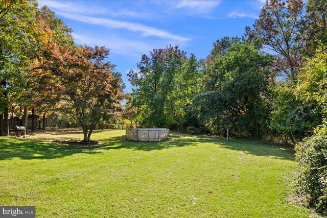 6401 SETA DR, Lanham, MD 20706