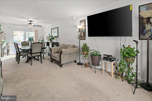 6401 SETA DR, Lanham, MD 20706