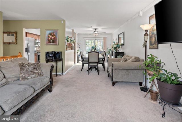 6401 SETA DR, Lanham, MD 20706