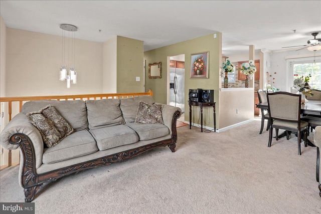 6401 SETA DR, Lanham, MD 20706