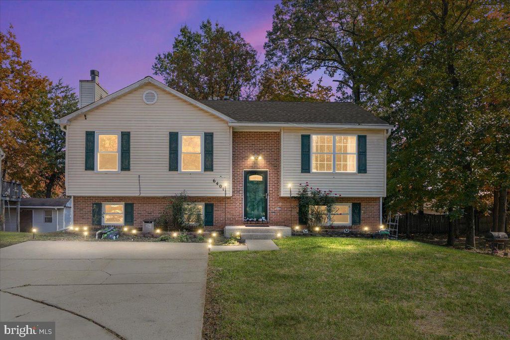 6401 SETA DR, Lanham, MD 20706