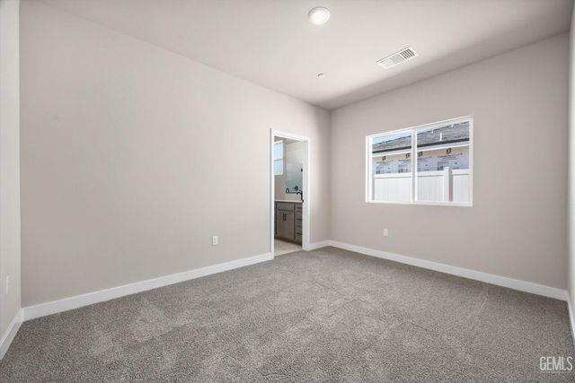 7101 Healthland Drive, Bakersfield, CA 93314