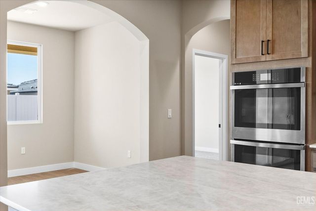 7101 Healthland Drive, Bakersfield, CA 93314