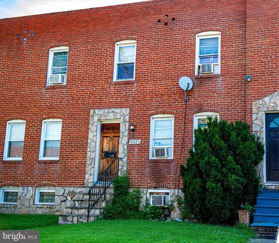 2921 YORKWAY, Dundalk, MD 21222