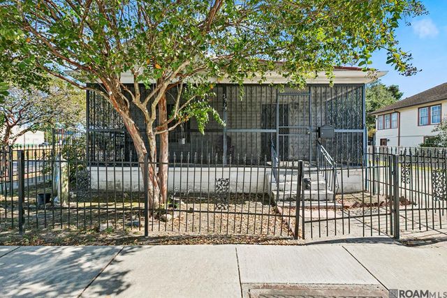 2939 Leonidas St, New Orleans, LA 70118