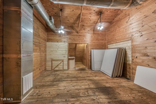 2926 Boones Creek Road, Johnson City, TN 37615