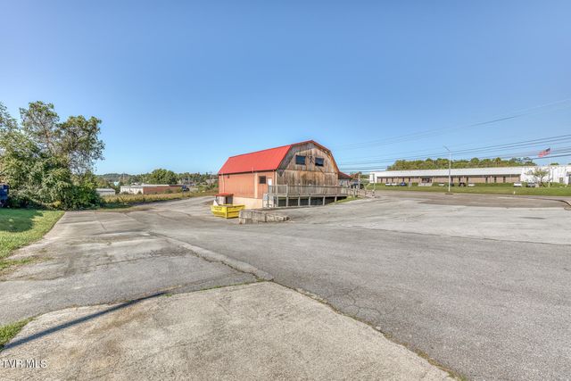 2926 Boones Creek Road, Johnson City, TN 37615