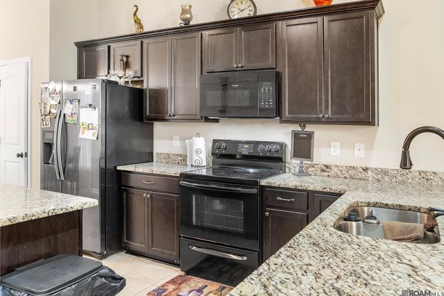 1772 Shadowbrush Way, St Gabriel, LA 70776
