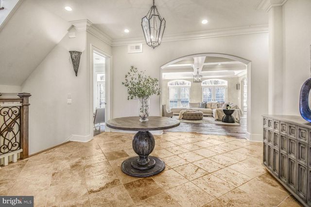 5420 MOORLAND LN, Bethesda, MD 20814