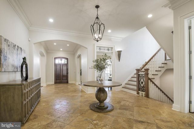 5420 MOORLAND LN, Bethesda, MD 20814