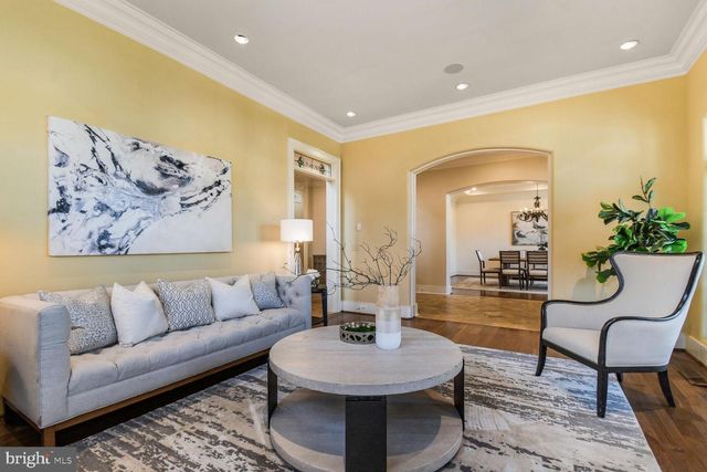 5420 MOORLAND LN, Bethesda, MD 20814