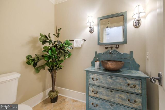 5420 MOORLAND LN, Bethesda, MD 20814