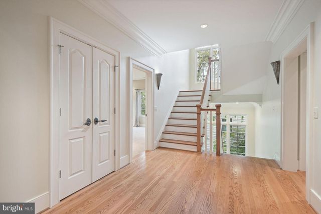 5420 MOORLAND LN, Bethesda, MD 20814