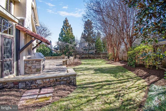 5420 MOORLAND LN, Bethesda, MD 20814