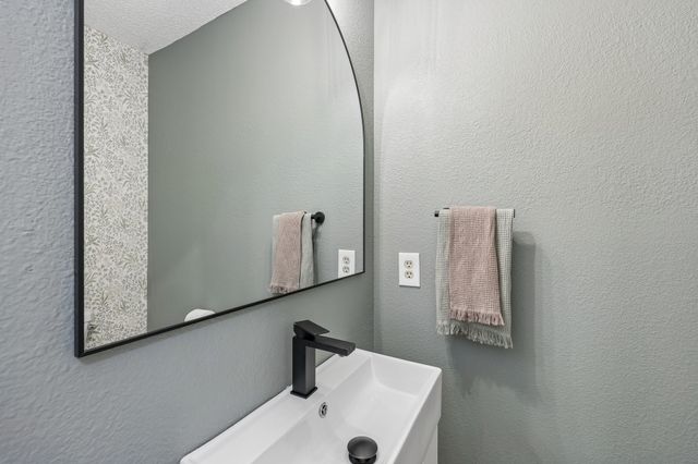 18765 Vista Del Sol, Dallas, TX 75287