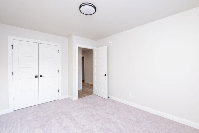 1018 3rd Avenue N, Moorhead, MN 56560