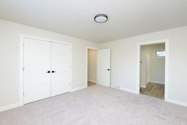 1018 3rd Avenue N, Moorhead, MN 56560