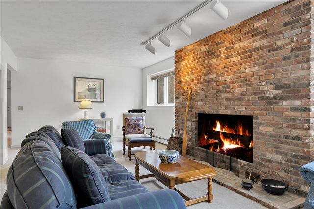 11 Joyce Circle, East Dennis, MA 02641